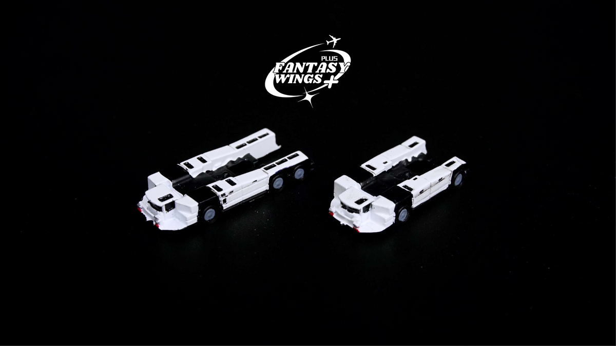 Fantasywings+ 1/400 Push Back Truck AST-1 + AST-1 6x6 ( 2-cars Set ...